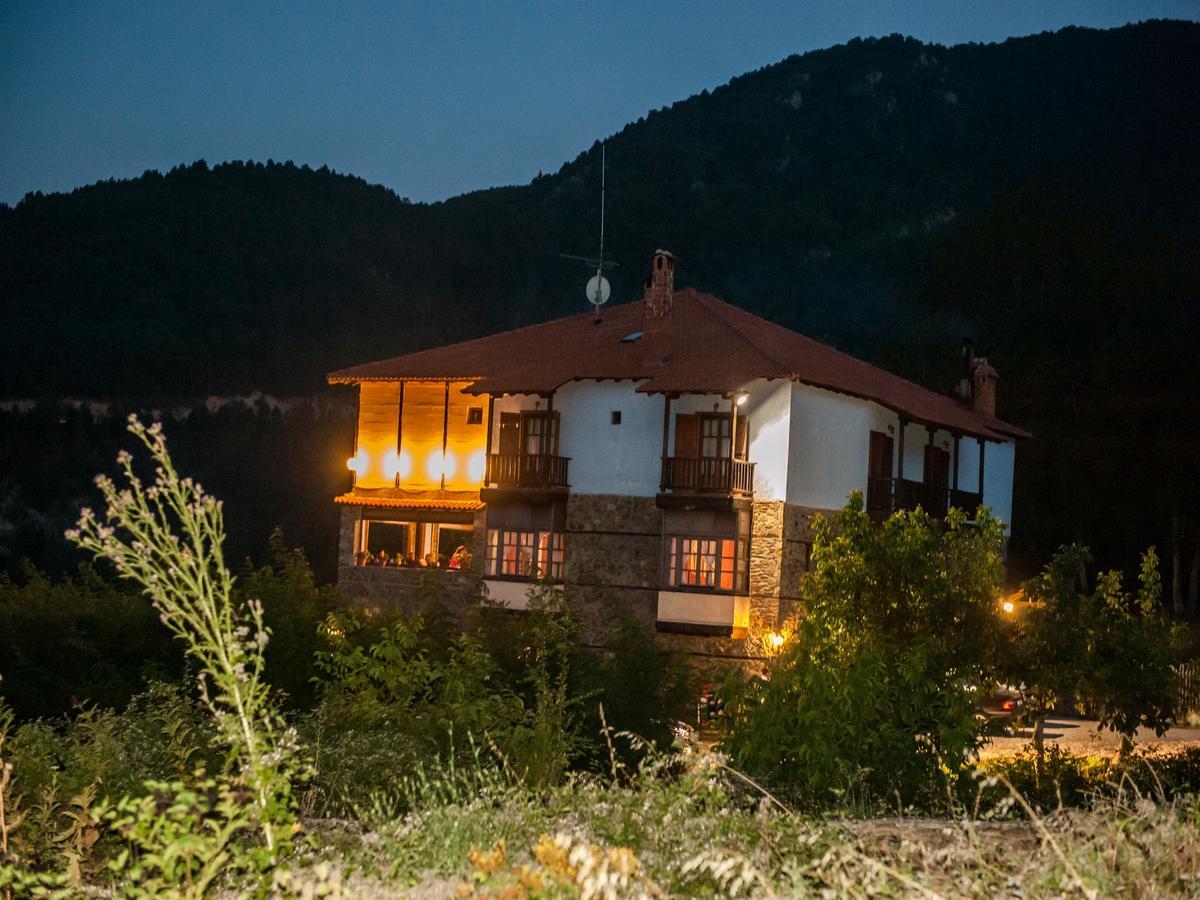 Sintrivanis Mountain Ano Skotina エクステリア 写真