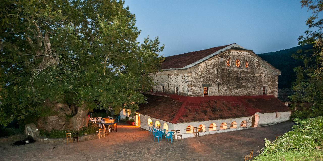 Sintrivanis Mountain Ano Skotina エクステリア 写真